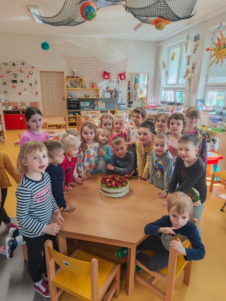 4f4d7b84-4a1d-4c4b-ad04-cd0dd30ef087